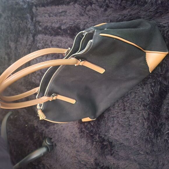 Jones New York Black and Tan Tote with Structured Design - Picture 12 of 12